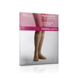 Farmalastic Media Corta Compresión Fuerte Punt Reina
